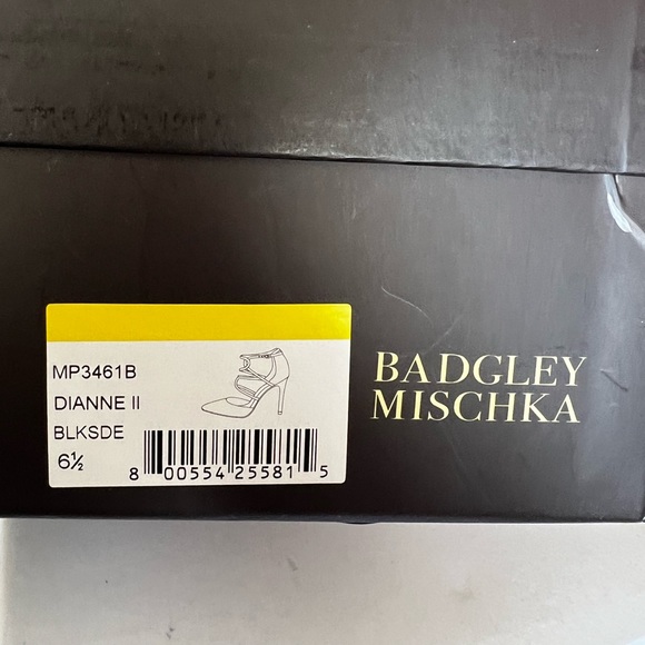 Badgley Mischka Black Suede Pumps - Picture 5 of 6